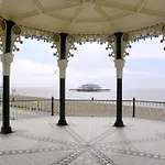 Seafront Sanctuary Beautiful Art Deco Apartment With Stunning City & Sea Views