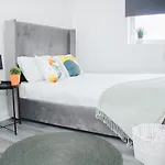Awesome 2 Bed Flat In Liverpool!
