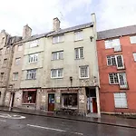 Joivy Chic 1-Bed Flat In The Heart Of The Old Town