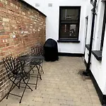 The Vintage Retreat