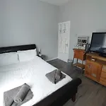 Double Room Close To Efc Lfc Liverpool City Centre
