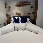 Stylish Studio Flat, Bournemouth Town Centre