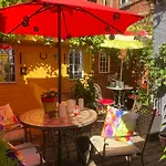Mountroyal Victorian Studio Self Catering Apartment 3