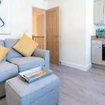 Myrtle - 1 Bedroom Apartment - Saundersfoot