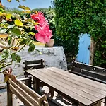 Finest Retreats - Forge Cottage
