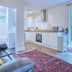 Croft Court - 1 Bedroom Apartment - Tenby