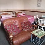 Ash Lee Holiday Apartments A2 & A4