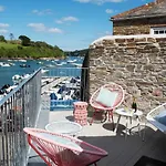 The Old Lobster Pot