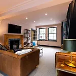 Circus Lane 4 Bed Mews In Picturesque Edinburgh