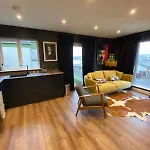 Studio 11