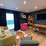 Studio 11