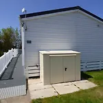 Cedar Lake 15 At Southview Leisure Park