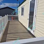Caravan 143