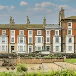 Host & Stay - Wellington House