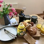 Sarah'S Cottage