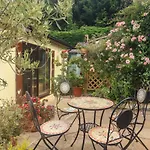 Turnpike Lodge
