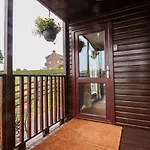Handale Banks Farm Lodge