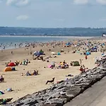 Beach View Couples Retreat Aberavon Beach Direct Seafront Panoramic Sea Views Large Driveway Parking
