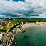 Lowen, 1 Lusty Glaze, Newquay, Cornwall