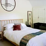 Yoku House