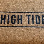 High Tide - Luxury 2 Bed Apartment With Parking