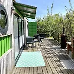 Green Cargopod At Lee Wick Farm Cottages & Glamping