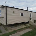 Kingfisher Vacation III 6 Berth 3 Bedrooms Close To Site Entrance