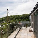 2 St Elmo Lodge