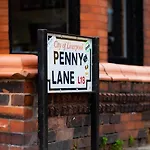 The Beatles House - Penny Lane - Contractors -Relocating-3Bedroom
