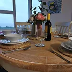 La De Da Frinton On Sea