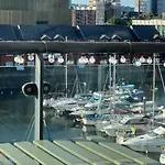 Elegant And Bright Seaside Apt In Swansea Marina