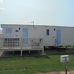 Coastfields: Arizona Cf:- 6 Berth With Enclosed Veranda