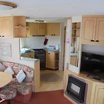 Coastfields: Arizona Cf:- 6 Berth With Enclosed Veranda