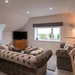 Brambles Apartment