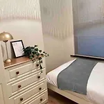 Townhouse Sleep 6