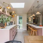 West Cliff - Stunning Home Near The Beach