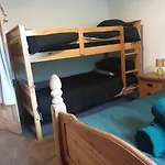 Large First Floor Flat Walking Distance To Beach