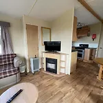Albany Bronze - Pet Friendly Lc19