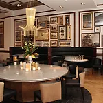 Hotel Indigo - Edinburgh - Princes Street, An Ihg Hotel