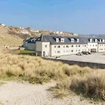 Cosy Beachside Apartment