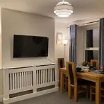 Beautiful Apartment One Double Bedroom With Additional Single Bed And One Single Bedroom With A Sofa Bed In Lounge