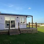 Pearl Shepherds Hut