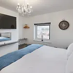 Host & Stay - Wadsworth Cottage