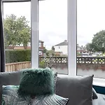 Coastal Retreat!