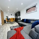 The Atlantis - Tower Apartments