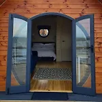 Spring Tide Cliff Top Glamping Pod With Direct Sea Views