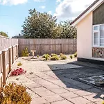 Wheelchair Accessible 2 Bedroom Bungalow Dog Friendly
