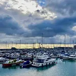 2-Bed In Central Margate