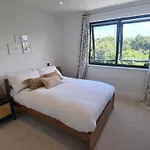 Luxury Home Near Fistral Beach