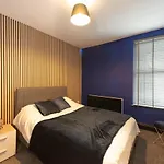 Lovely 2-Bed Apartment In Blackpool Secret House